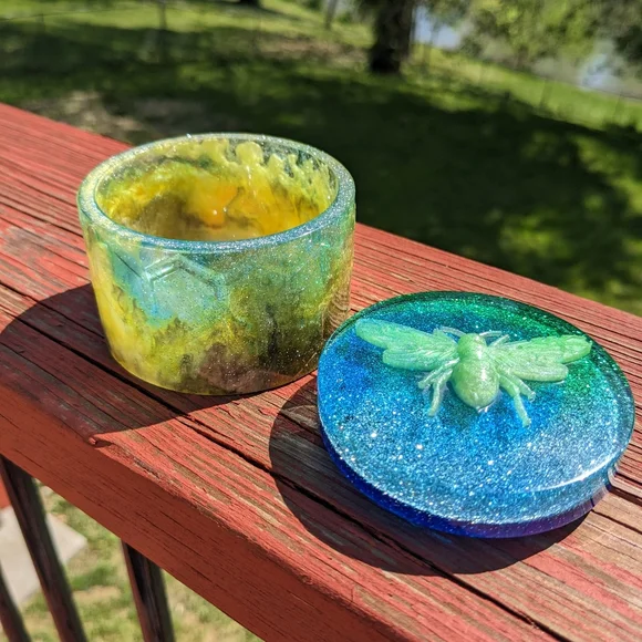 Bumblebee Jewelry Box Resin Art Sparkly Honey Bee Honeycomb Glitter Cute Spring - Picture 11 of 12